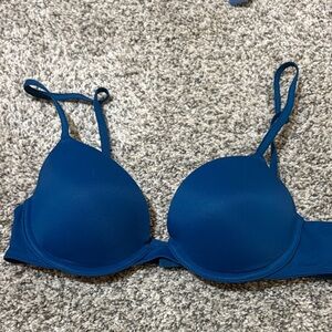 PINK Victoria's Secret Deep Blue Bra